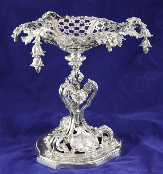 An early Victorian ornate pierced and cast silver centrepiece by Reily & Storer, 40 oz.